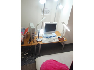 狸小路チャットルーム風景01です