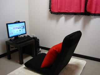 新横浜チャットレディー専用ルーム風景03