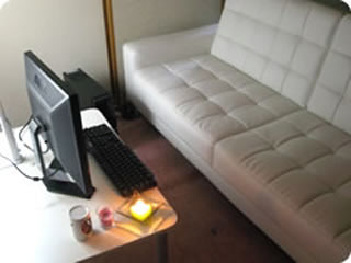 関内のチャットレディー専用ルームは完全個室です